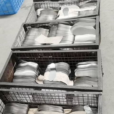 Các tấm đế giữa thép chống thâm nhập